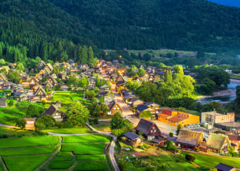 1 Day Shirakawa-go & Kanazawa Tour from Tokyo/Osaka/Kyoto